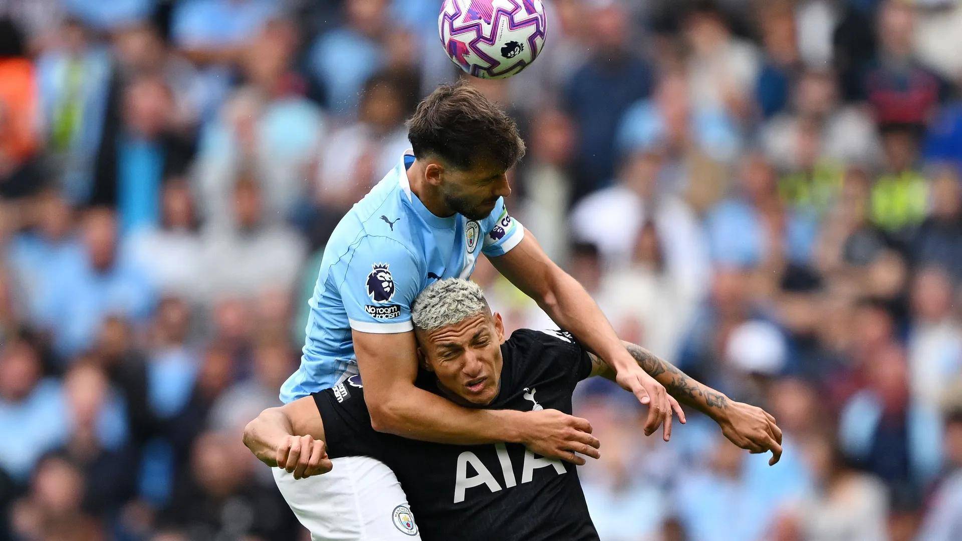 德罗巴关键时刻惊艳表现阿扎伦卡爆冷击败快船，清晨山东泰山临场应变——欧冠节点到来瞬间刷屏