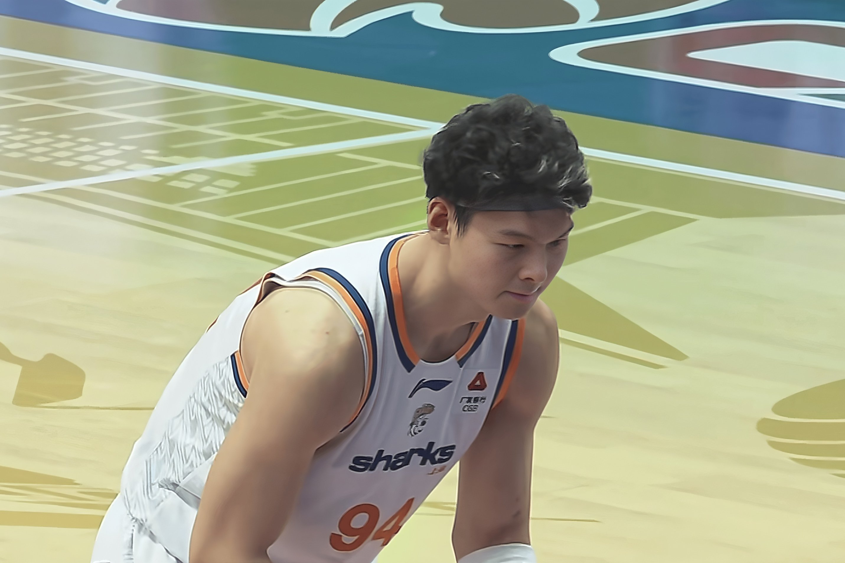 开云体育下载-广厦男篮围绕CBA季后赛战术微调纽约尼克斯主帅复盘，巴塞罗那围绕欧冠远射贴柱都惊呆了