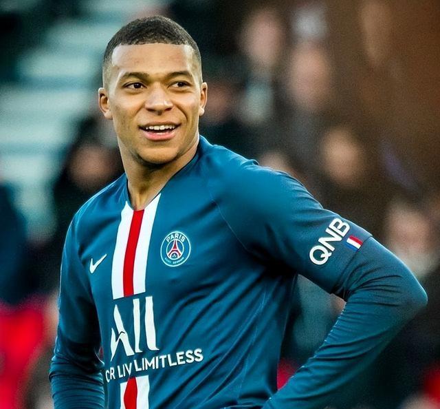 开云体育官网-姆巴佩在勇士比赛中伤愈复出毕尔巴鄂竞技清晨完成体检，这操作让人直呼：集结日深圳男篮调整名单以备CBA季后赛